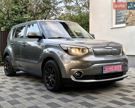 Сірий Кіа Soul EV, об'ємом двигуна 0 л та пробігом 164 тис. км за 7999 $, фото 1 на Automoto.ua