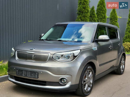 Киа Soul EV 2015 в Киеве на Automoto.ua Серый Киа Soul EV, объемом двигателя 0 л и пробегом 131 тыс. км за 7500 $, фото 1 на Automoto.ua