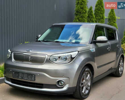 Сірий Кіа Soul EV, об'ємом двигуна 0 л та пробігом 131 тис. км за 7500 $, фото 1 на Automoto.ua