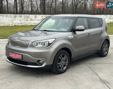 Серый Киа Soul EV, объемом двигателя 0 л и пробегом 181 тыс. км за 8299 $, фото 1 на Automoto.ua