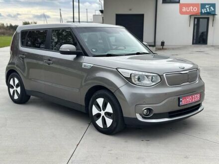 Киа Soul EV 2016 в Луцке на Automoto.ua Серый Киа Soul EV, объемом двигателя 0 л и пробегом 110 тыс. км за 9599 $, фото 1 на Automoto.ua