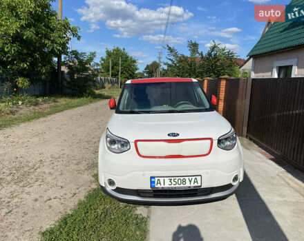 Серый Киа Soul EV, объемом двигателя 0 л и пробегом 119 тыс. км за 6800 $, фото 1 на Automoto.ua