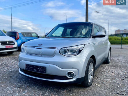 Киа Soul EV 2016 в Киеве на Automoto.ua Серый Киа Soul EV, объемом двигателя 0 л и пробегом 116 тыс. км за 8100 $, фото 1 на Automoto.ua