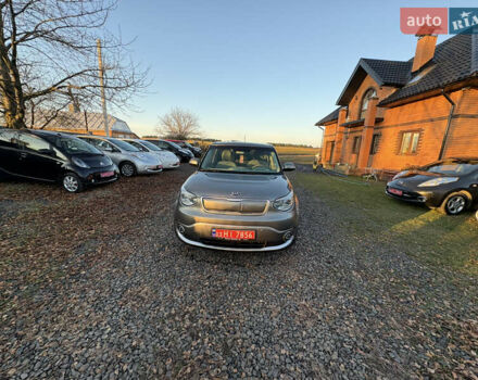 Серый Киа Soul EV, объемом двигателя 0 л и пробегом 99 тыс. км за 6000 $, фото 1 на Automoto.ua