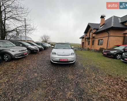 Серый Киа Soul EV, объемом двигателя 0 л и пробегом 113 тыс. км за 6100 $, фото 1 на Automoto.ua