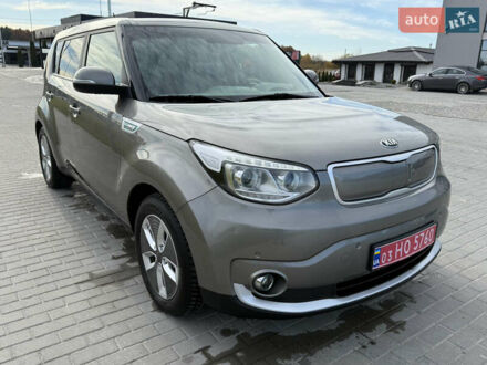 Серый Киа Soul EV, объемом двигателя 0 л и пробегом 104 тыс. км за 10499 $, фото 1 на Automoto.ua