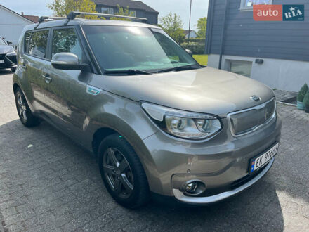 Киа Soul EV 2018 в Киеве на Automoto.ua Серый Киа Soul EV, объемом двигателя 0 л и пробегом 73 тыс. км за 9500 $, фото 1 на Automoto.ua