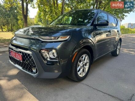 Серый Киа Soul EV, объемом двигателя 2 л и пробегом 129 тыс. км за 12500 $, фото 1 на Automoto.ua
