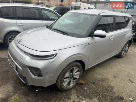 Сірий Кіа Soul EV, об'ємом двигуна 0 л та пробігом 113 тис. км за 13500 $, фото 1 на Automoto.ua