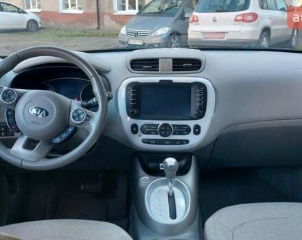 Синій Кіа Soul EV, об'ємом двигуна 0 л та пробігом 97 тис. км за 5250 $, фото 108 на Automoto.ua