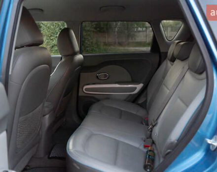 Синий Киа Soul EV, объемом двигателя 0 л и пробегом 165 тыс. км за 7500 $, фото 5 на Automoto.ua