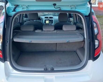 Синій Кіа Soul EV, об'ємом двигуна 0 л та пробігом 97 тис. км за 5250 $, фото 84 на Automoto.ua