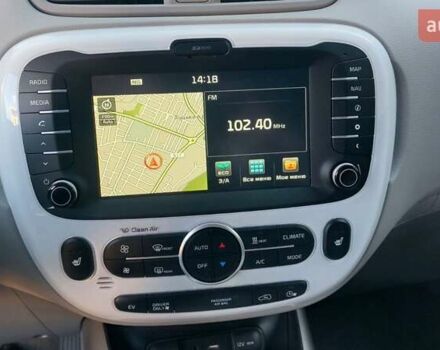 Синій Кіа Soul EV, об'ємом двигуна 0 л та пробігом 97 тис. км за 5250 $, фото 110 на Automoto.ua