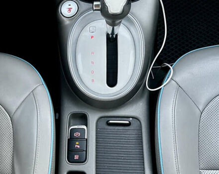 Синий Киа Soul EV, объемом двигателя 0 л и пробегом 165 тыс. км за 7500 $, фото 10 на Automoto.ua