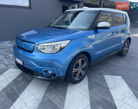 Киа Soul EV 2015 в Луцке на Automoto.ua Синий Киа Soul EV, объемом двигателя 0 л и пробегом 112 тыс. км за 11700 $, фото 21 на Automoto.ua