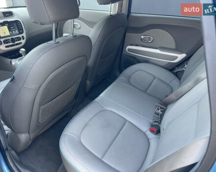 Киа Soul EV 2015 в Луцке на Automoto.ua Синий Киа Soul EV, объемом двигателя 0 л и пробегом 112 тыс. км за 11700 $, фото 9 на Automoto.ua