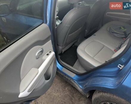 Синий Киа Soul EV, объемом двигателя 0 л и пробегом 197 тыс. км за 9200 $, фото 6 на Automoto.ua