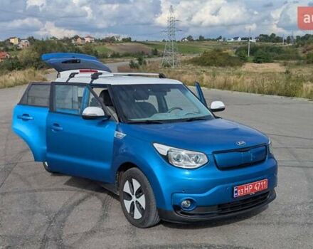Синий Киа Soul EV, объемом двигателя 0 л и пробегом 108 тыс. км за 6700 $, фото 7 на Automoto.ua