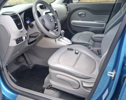 Кіа Soul EV 2016 у Дрогобичі на Automoto.ua Синій Кіа Soul EV, об'ємом двигуна 0 л та пробігом 108 тис. км за 6500 $, фото 68 на Automoto.ua