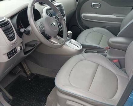 Синий Киа Soul EV, объемом двигателя 0 л и пробегом 108 тыс. км за 6700 $, фото 15 на Automoto.ua