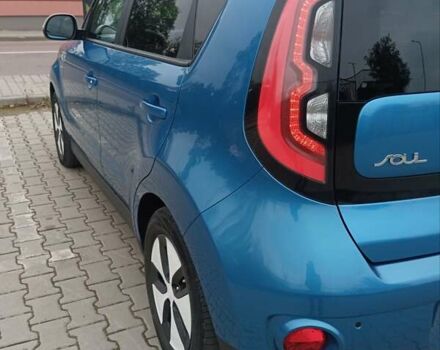 Синий Киа Soul EV, объемом двигателя 0 л и пробегом 108 тыс. км за 6700 $, фото 17 на Automoto.ua