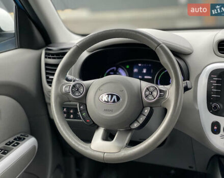 Синий Киа Soul EV, объемом двигателя 0 л и пробегом 88 тыс. км за 10700 $, фото 39 на Automoto.ua