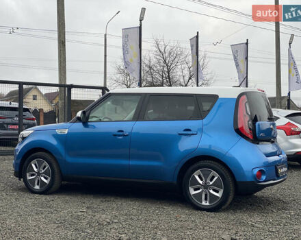 Синий Киа Soul EV, объемом двигателя 0 л и пробегом 88 тыс. км за 10700 $, фото 18 на Automoto.ua