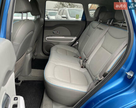 Синий Киа Soul EV, объемом двигателя 0 л и пробегом 88 тыс. км за 10700 $, фото 57 на Automoto.ua