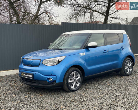 Синий Киа Soul EV, объемом двигателя 0 л и пробегом 88 тыс. км за 10700 $, фото 81 на Automoto.ua
