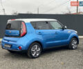 Синий Киа Soul EV, объемом двигателя 0 л и пробегом 88 тыс. км за 10700 $, фото 25 на Automoto.ua