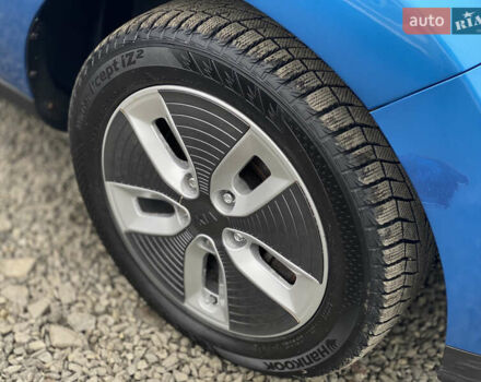 Синий Киа Soul EV, объемом двигателя 0 л и пробегом 88 тыс. км за 10700 $, фото 14 на Automoto.ua