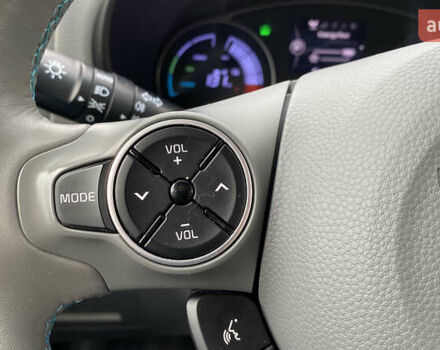 Синий Киа Soul EV, объемом двигателя 0 л и пробегом 88 тыс. км за 10700 $, фото 46 на Automoto.ua