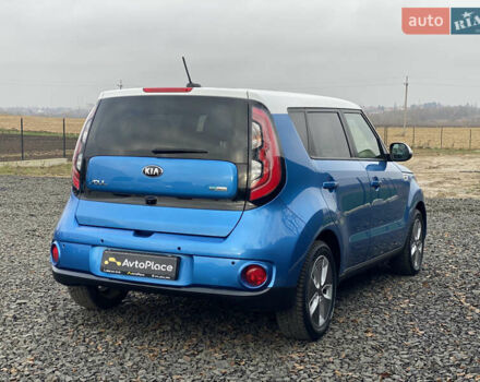 Синий Киа Soul EV, объемом двигателя 0 л и пробегом 88 тыс. км за 10700 $, фото 85 на Automoto.ua