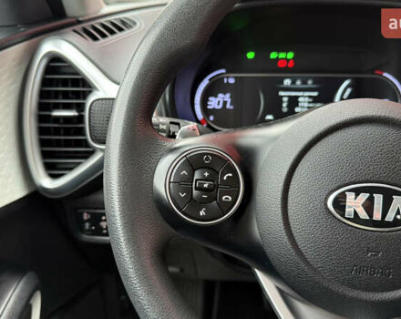Синий Киа Soul EV, объемом двигателя 0 л и пробегом 26 тыс. км за 18900 $, фото 24 на Automoto.ua