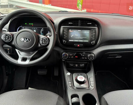 Синий Киа Soul EV, объемом двигателя 0 л и пробегом 26 тыс. км за 18900 $, фото 57 на Automoto.ua