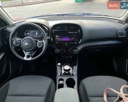 Синий Киа Soul EV, объемом двигателя 0 л и пробегом 59 тыс. км за 18999 $, фото 36 на Automoto.ua