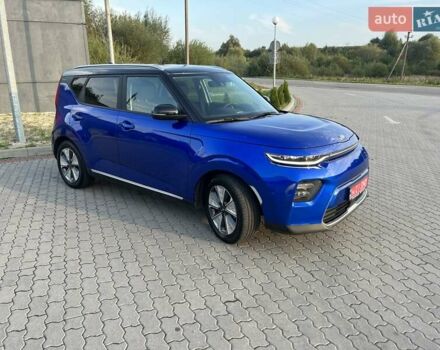 Синий Киа Soul EV, объемом двигателя 0 л и пробегом 59 тыс. км за 18999 $, фото 5 на Automoto.ua