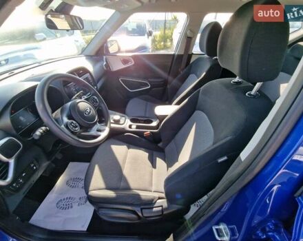 Синий Киа Soul EV, объемом двигателя 0 л и пробегом 26 тыс. км за 17900 $, фото 21 на Automoto.ua