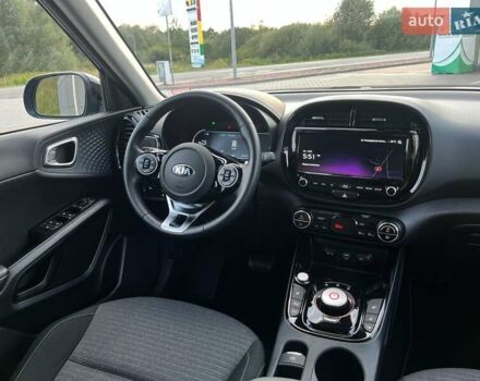 Синий Киа Soul EV, объемом двигателя 0 л и пробегом 59 тыс. км за 18999 $, фото 34 на Automoto.ua