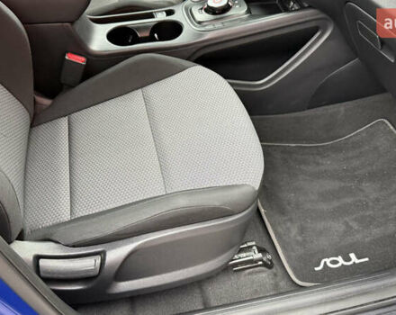 Синий Киа Soul EV, объемом двигателя 0 л и пробегом 26 тыс. км за 18900 $, фото 53 на Automoto.ua
