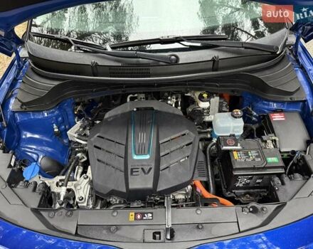 Киа Soul EV 2022 в Киеве на Automoto.ua Синий Киа Soul EV, объемом двигателя 0 л и пробегом 39 тыс. км за 19499 $, фото 41 на Automoto.ua