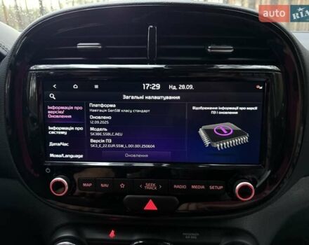 Киа Soul EV 2022 в Киеве на Automoto.ua Синий Киа Soul EV, объемом двигателя 0 л и пробегом 39 тыс. км за 19499 $, фото 103 на Automoto.ua