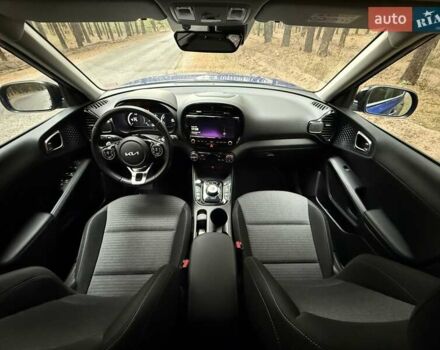 Киа Soul EV 2022 в Киеве на Automoto.ua Синий Киа Soul EV, объемом двигателя 0 л и пробегом 39 тыс. км за 19499 $, фото 44 на Automoto.ua