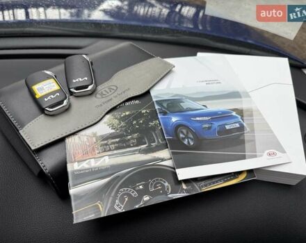 Киа Soul EV 2022 в Киеве на Automoto.ua Синий Киа Soul EV, объемом двигателя 0 л и пробегом 39 тыс. км за 19499 $, фото 85 на Automoto.ua