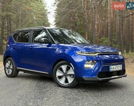 Киа Soul EV 2022 в Киеве на Automoto.ua Синий Киа Soul EV, объемом двигателя 0 л и пробегом 39 тыс. км за 19499 $, фото 2 на Automoto.ua