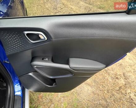 Киа Soul EV 2022 в Киеве на Automoto.ua Синий Киа Soul EV, объемом двигателя 0 л и пробегом 39 тыс. км за 19499 $, фото 78 на Automoto.ua