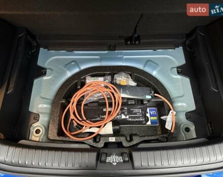 Киа Soul EV 2022 в Киеве на Automoto.ua Синий Киа Soul EV, объемом двигателя 0 л и пробегом 39 тыс. км за 19499 $, фото 84 на Automoto.ua