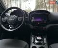Киа Soul EV 2022 в Киеве на Automoto.ua Синий Киа Soul EV, объемом двигателя 0 л и пробегом 39 тыс. км за 19499 $, фото 45 на Automoto.ua
