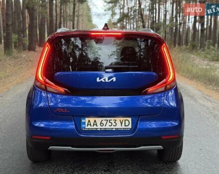 Киа Soul EV 2022 в Киеве на Automoto.ua Синий Киа Soul EV, объемом двигателя 0 л и пробегом 39 тыс. км за 19499 $, фото 6 на Automoto.ua
