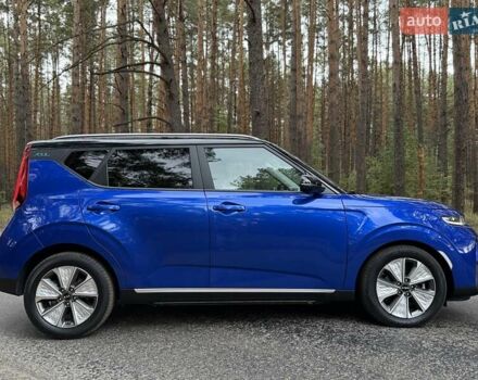 Киа Soul EV 2022 в Киеве на Automoto.ua Синий Киа Soul EV, объемом двигателя 0 л и пробегом 39 тыс. км за 19499 $, фото 25 на Automoto.ua